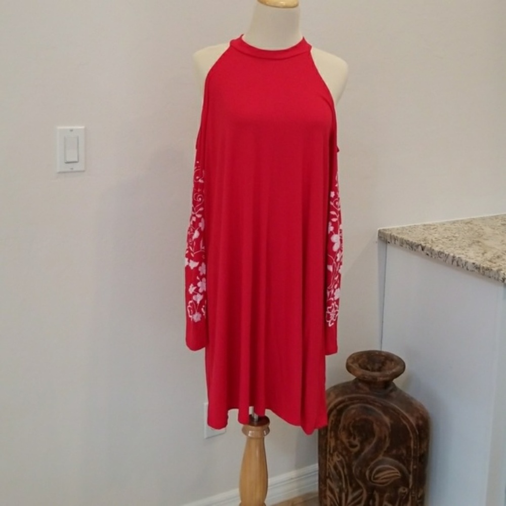 1 LEFT Bell Sleeve Cold Shoulder Dress - Picture 3 of 4